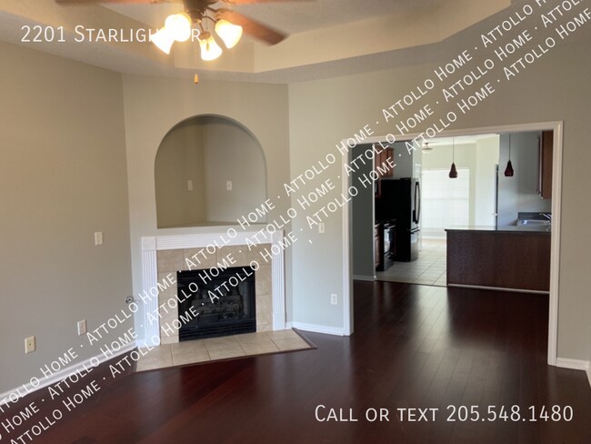 Photo - 2201 Starlight Dr