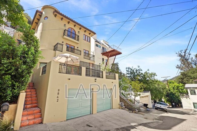 Photo - 9842 Portola Dr