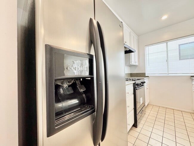 Photo - 5139 W Maplewood Ave Unit 203