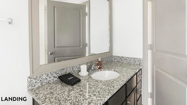 Photo - 18021 Kingsland Blvd Unidad 5311