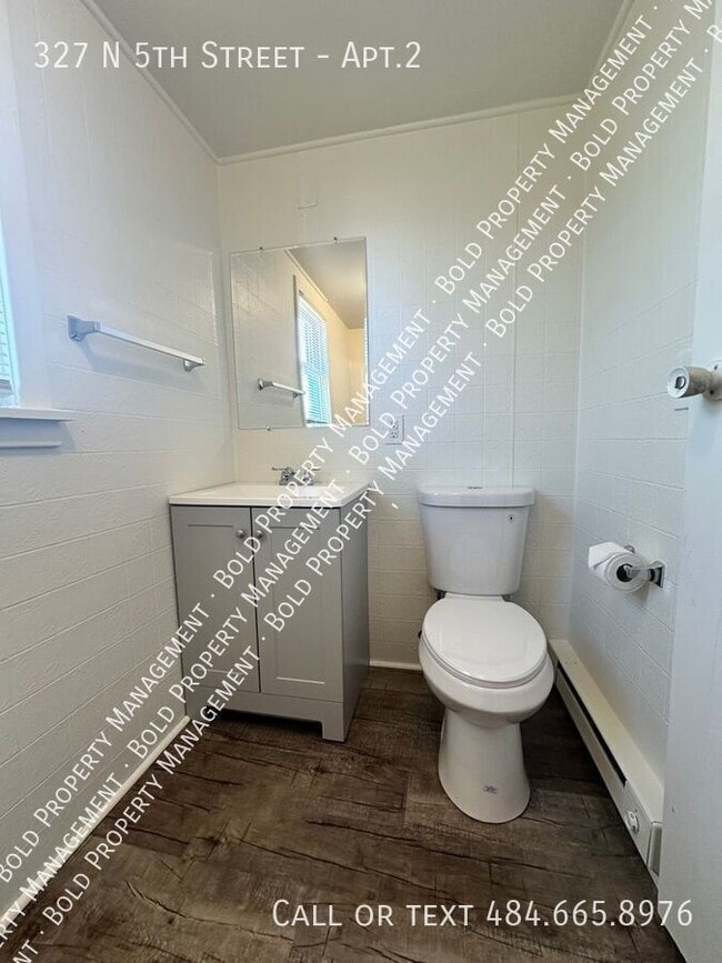 Photo - 327 N 5th St Unit Apt.2
