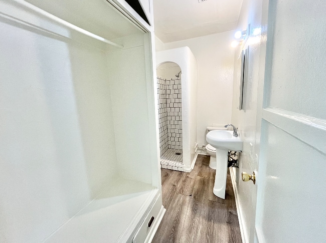 Photo - 2606 Normandie Ave Unidad 15