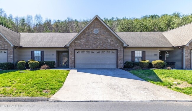 Building Photo - 5104 Cates Bend Way