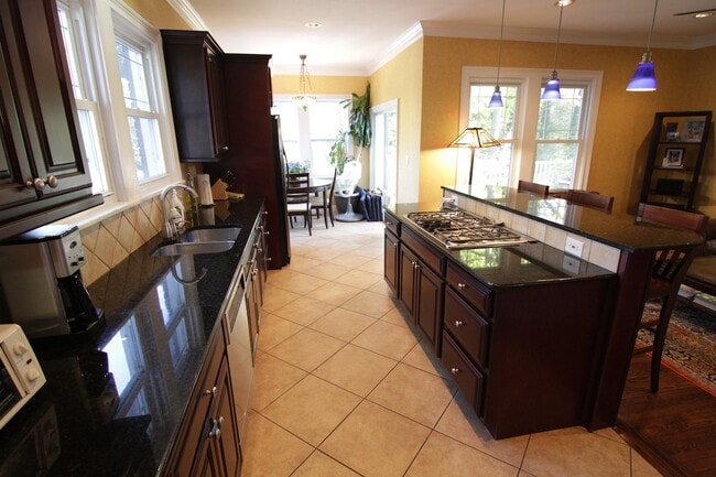 Photo - 1365 Briarcliff Rd NE