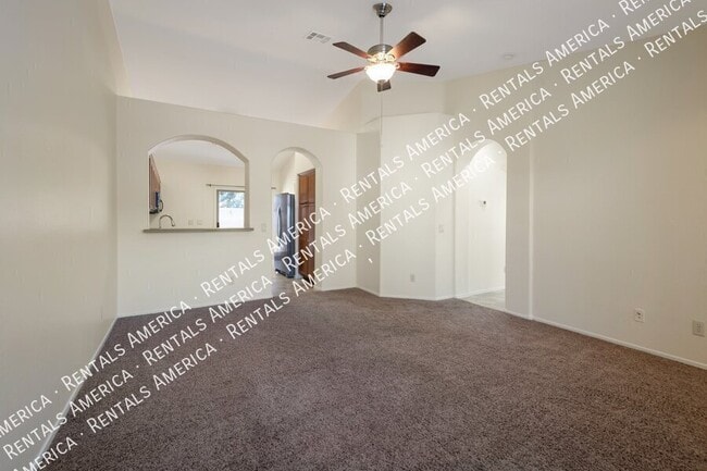 Photo - 3051 S Eugene