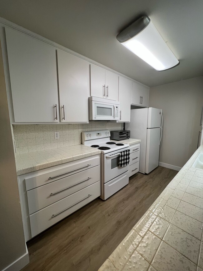 Photo - 3565 Linden Ave Condo Unit #264 Lindenwood