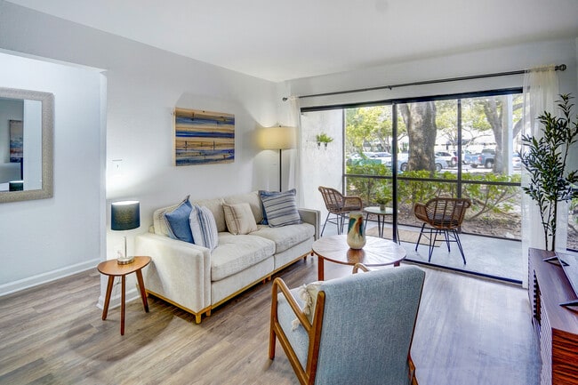 Emerald Palms Apartment Homes