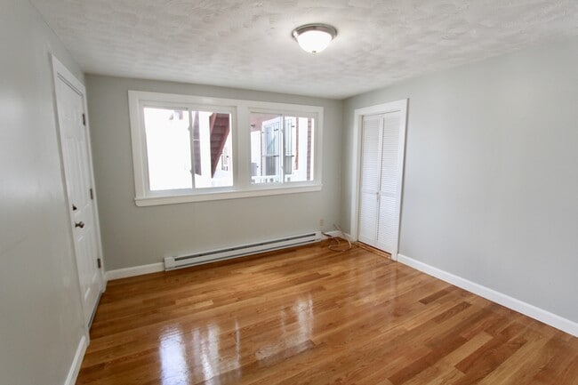 Photo - 94 E Cottage St Unit 3