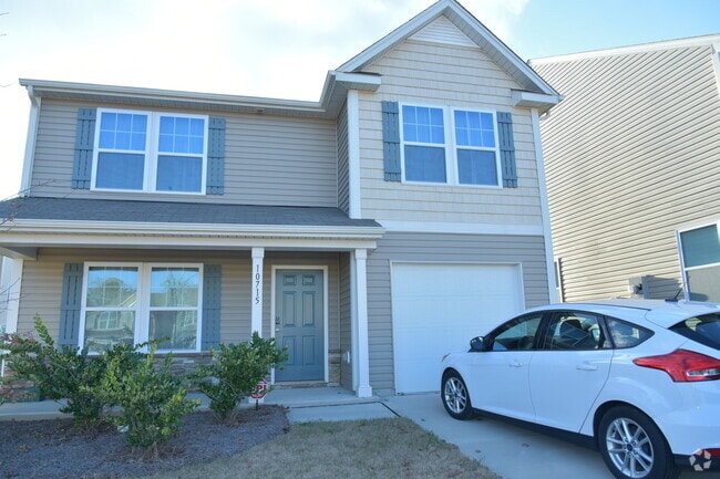 Building Photo - Beautiful home in Charlotte!