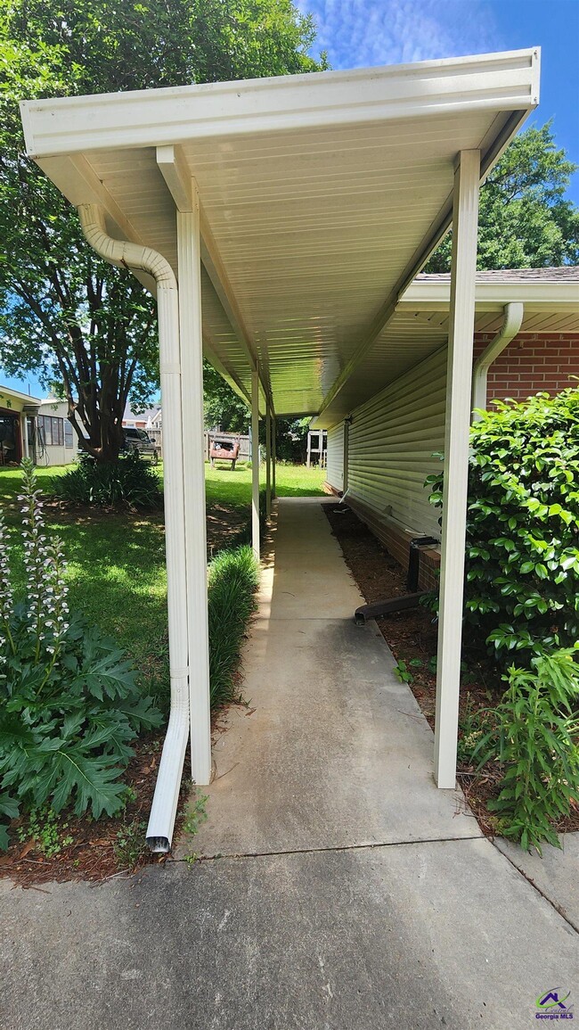 Photo - 203 Springdale Dr