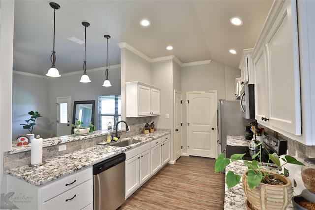 Photo - 144 Carriage Hills Pkwy