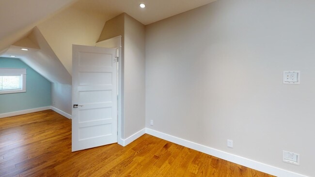 Photo - 7BR/4BA Fort Sanders Home | Walk to UTK | ...