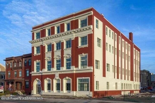 Building Photo - 19 N River St Unit 308