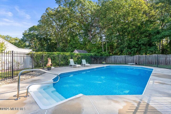 Photo - 23 Barbara Ln