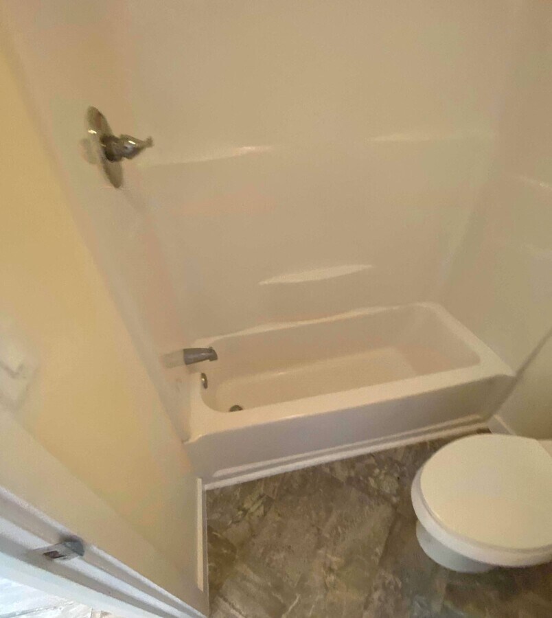 Photo - 424 W Gage Ave