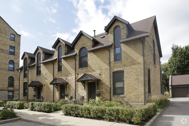 Townhome - Stonehouse Square