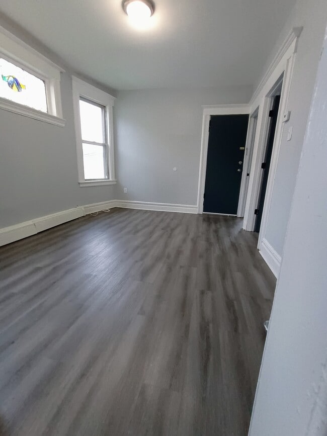 Photo - 169 Johnson Ave
