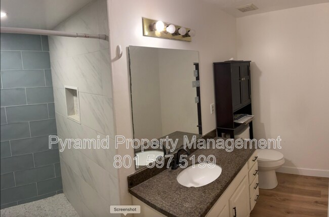 Photo - 8758 Oak Park Cir