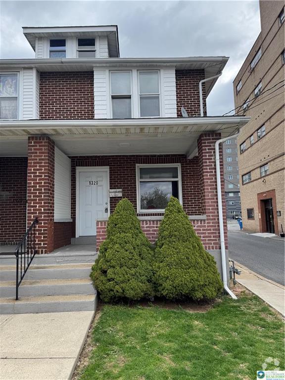 Building Photo - 1320 Chelsea Ave Rental