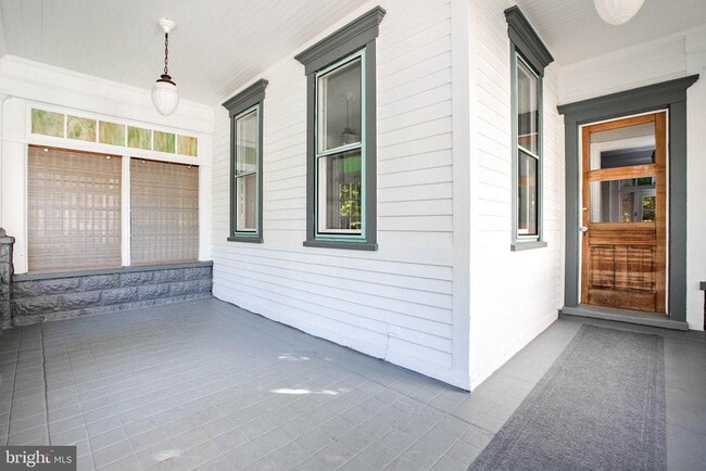 Building Photo - 208 S Atlantic Ave