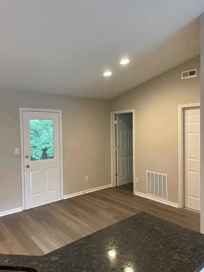 Photo - 10750 N Park Ave