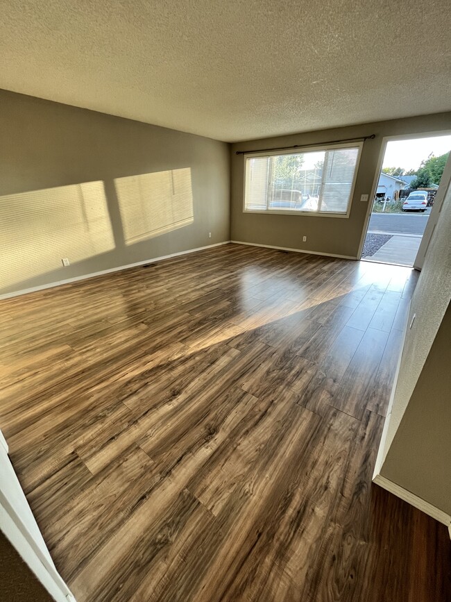 Photo - 814 NW 8th St Apartment Unit 814