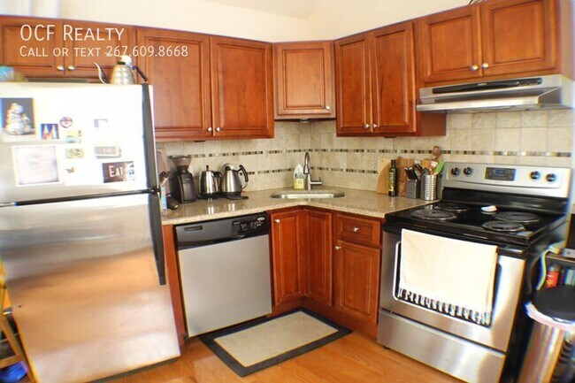Photo - 1841 Bainbridge St Apartment Unit 2