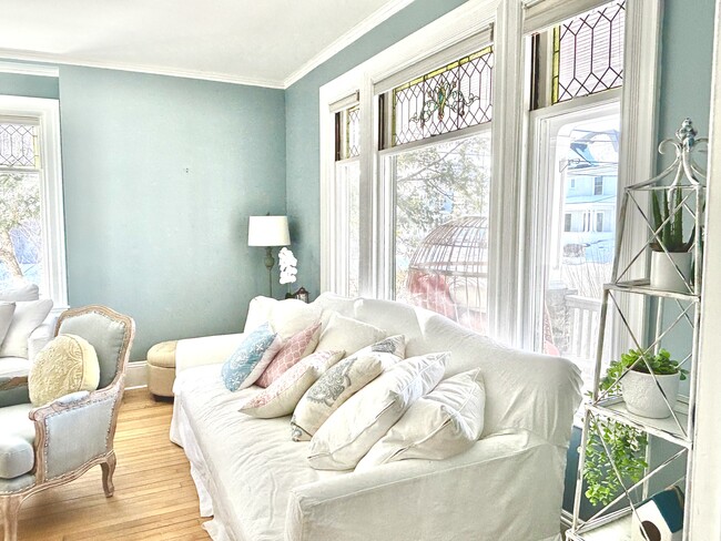 Photo - 107 Maple St