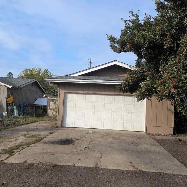 Building Photo - 231 Hawthorne St