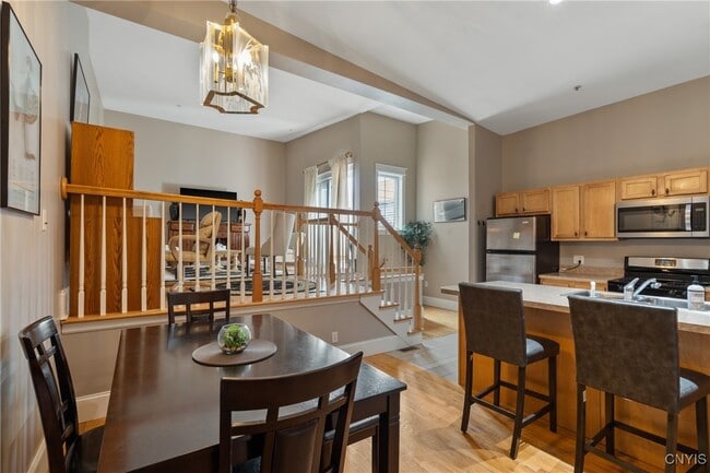 Photo - 317 W Fayette St Unit 2