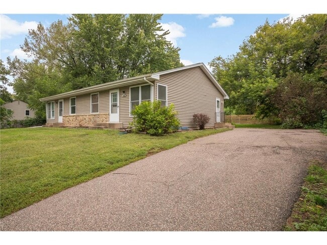 Photo - 120 Inglewood St