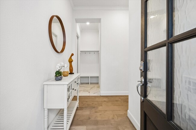 Photo - 311 Sikes St