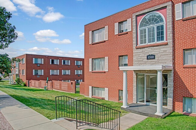 Fachada y entrada de Bristol Square - Bristol Square