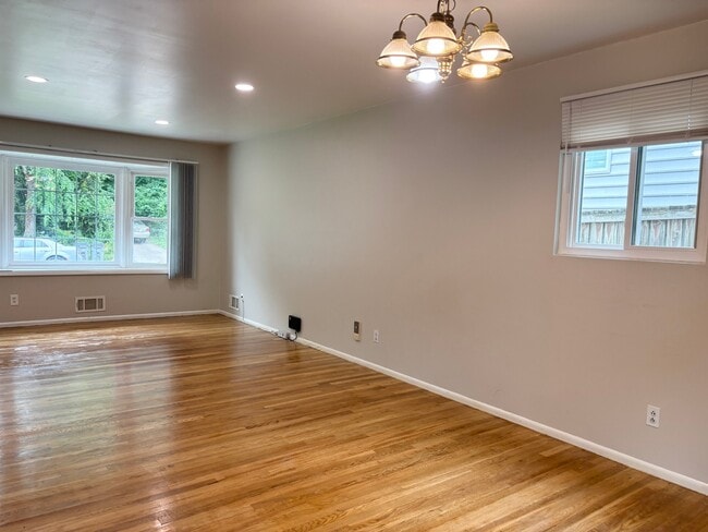 Photo - 218 Upton St