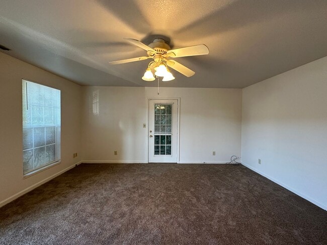 Photo - Waters Edge Drive-1851 (x4) Unidad 1851B