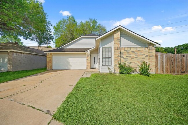 Photo - 8203 Woodland Willows Dr Casa