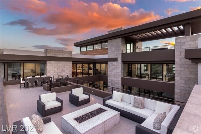 Building Photo - 4 Soaring Bird Ct Rental