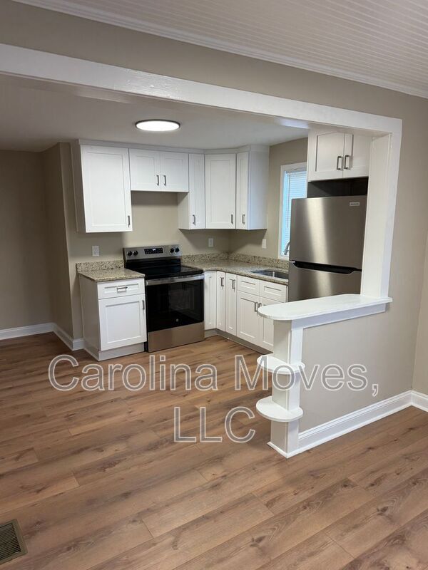 Photo - 105 Francis Ave