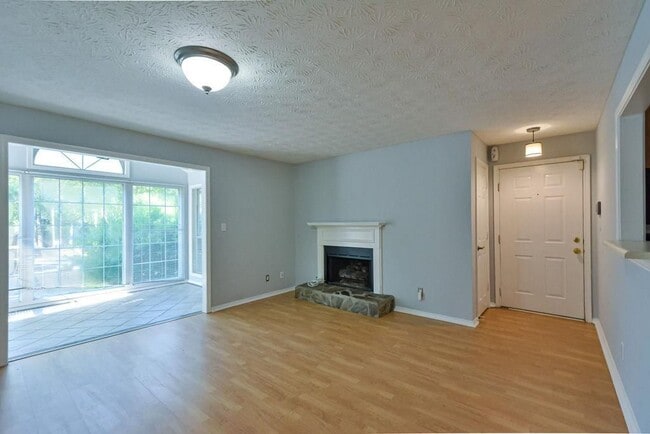 Photo - 1904 Country Park Dr