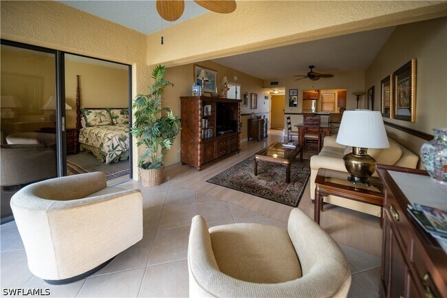 Photo - 807 River Point Dr Unidad 304D