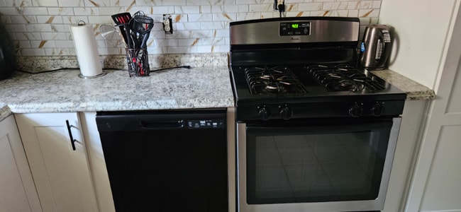 Photo - 102 Batiste Garden Cir