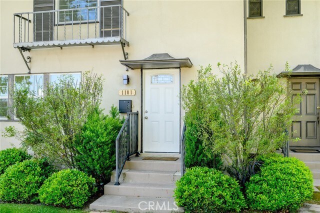 1101 Norton Ave