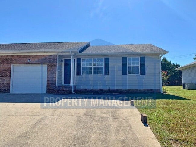 **766/768 Urbane Road NE - **766/768 Urbane Road NE Apartment Unit 766