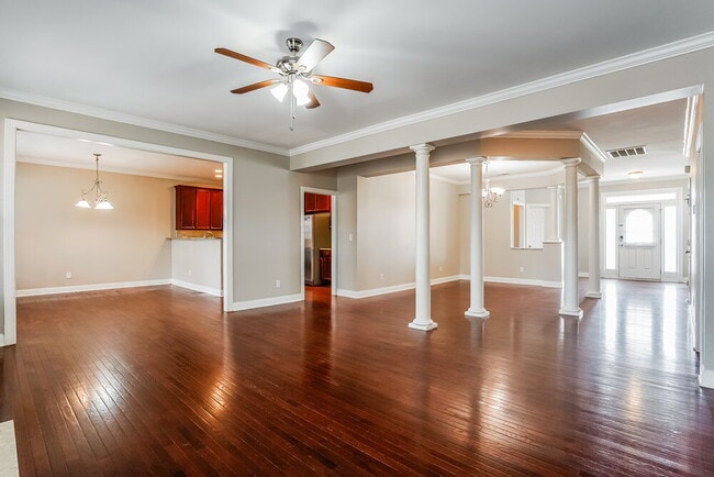 Photo - 500 Boswell Ln