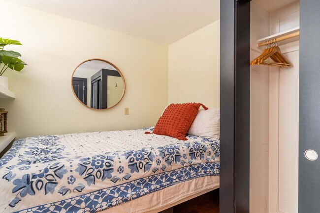 2537 SE Hawthorne Blvd Unit SI ID1612025P