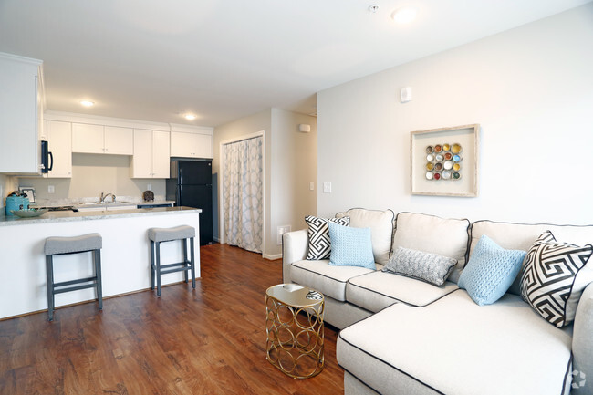 Willow Run - Willow Run Apartments