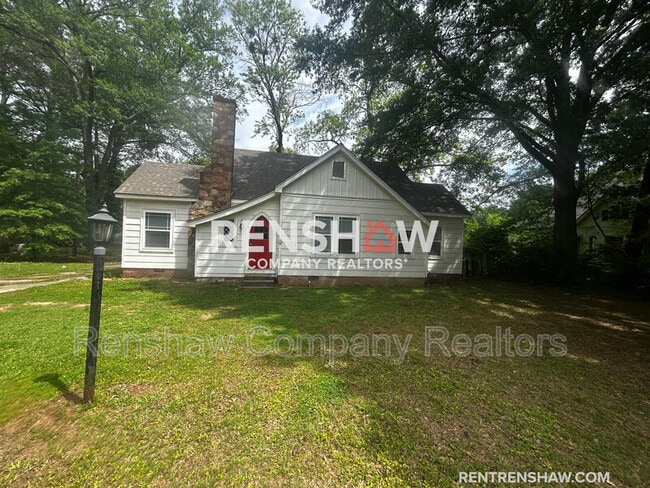 Photo - 614 Neely St House