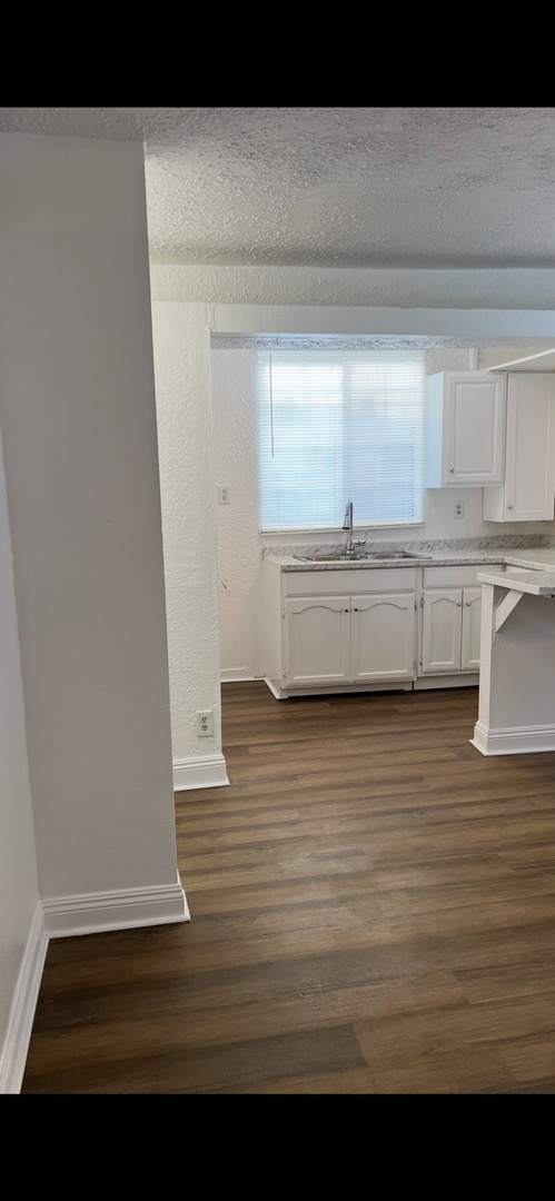 Photo - 3958 Normandie Ave Unidad 3958 S. Normandie Ave-C