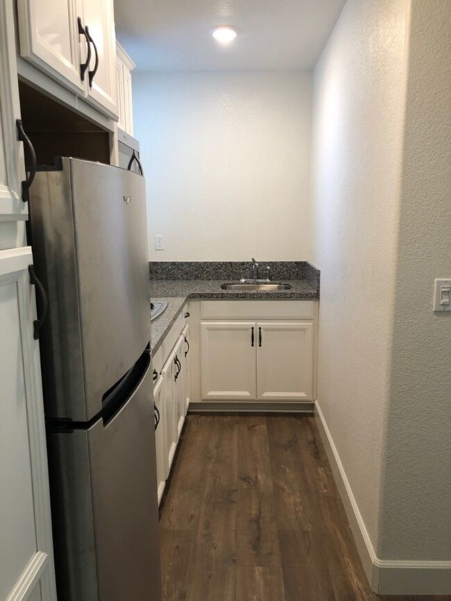 Photo - Charming Tiny Home Retreat: Cozy 1-Bedroom...