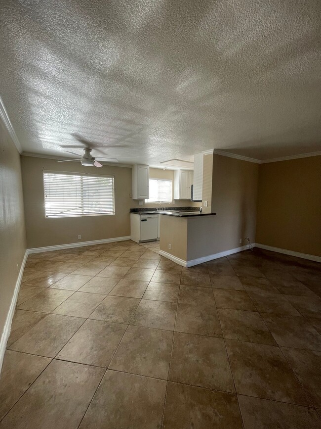 Photo - 620 E Lexington Ave Unidad 3